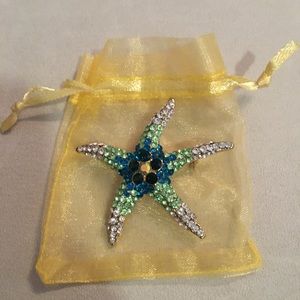 Colorful crystal starfish brooch with organza bag